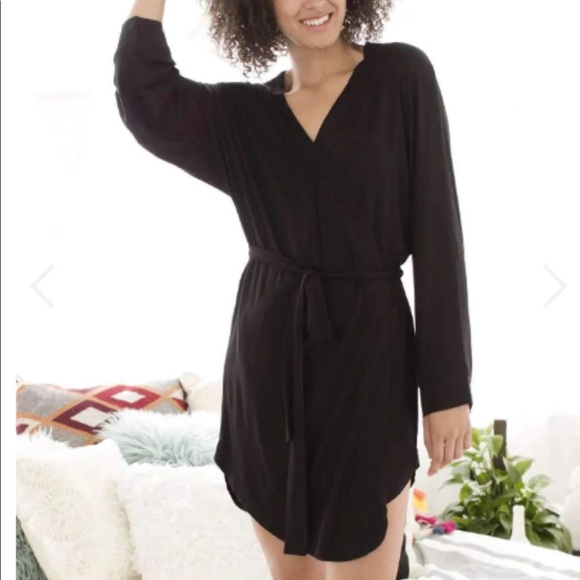 HONEYDEW - ALL AMERICAN ROBE | BLACK - Picture 1 of 1